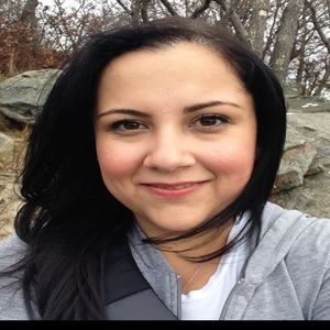 Meet your Posher, Adina